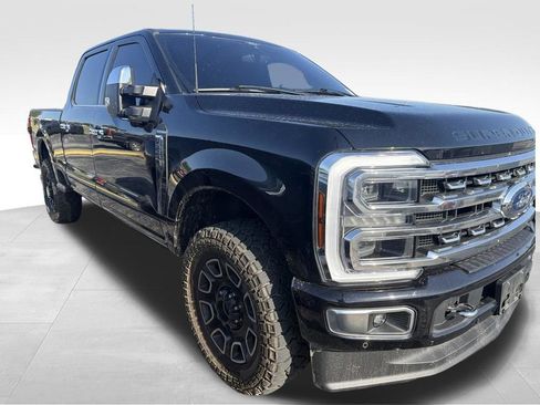 Used 2024 Ford F250 Platinum AWD/4WD image 15
