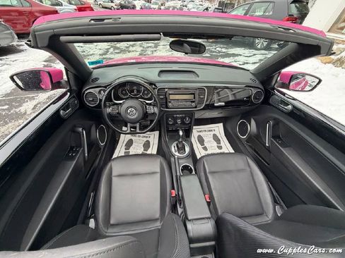 Used 2014 Volkswagen Beetle 1.8T image 25