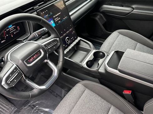 New 2025 GMC Terrain Elevation image 10