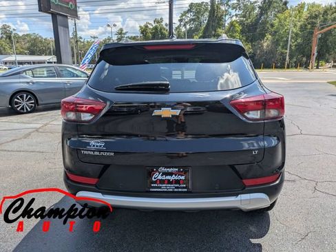 Used 2024 Chevrolet TrailBlazer LT w/ Driver Confidence Package FWD image 5