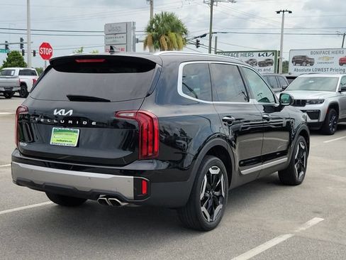 Used 2025 Kia Telluride S FWD image 6