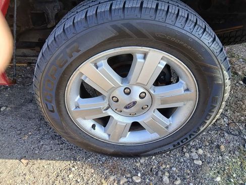 Used 2007 Ford F150 Lariat image 11