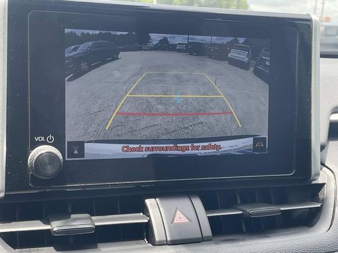 Used 2023 Toyota RAV4 XLE w/ Convenience Package FWD image 16
