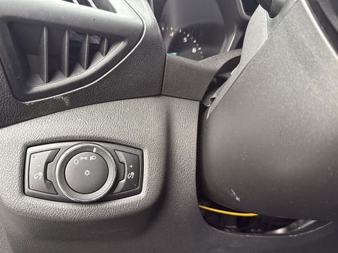 Used 2018 Ford Transit Connect XL image 18