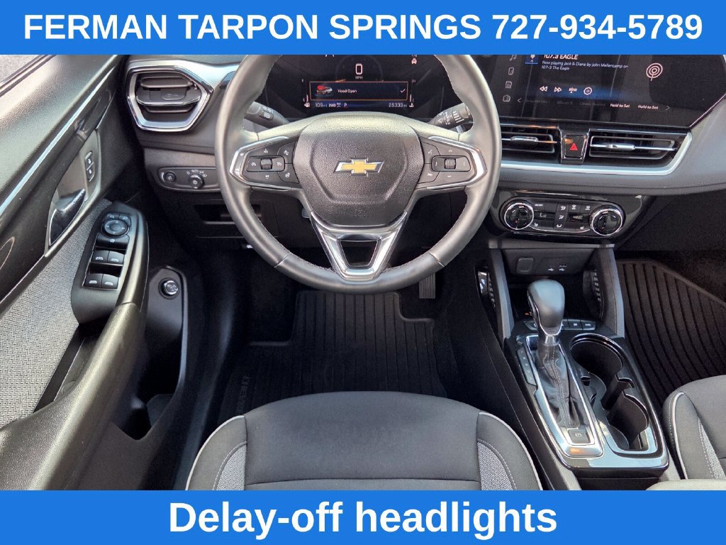 Used 2025 Chevrolet TrailBlazer LT w/ Convenience Package AWD/4WD image 16
