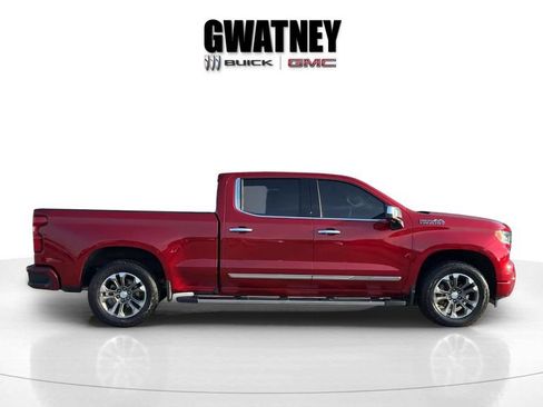 Used 2024 Chevrolet Silverado 1500 High Country AWD/4WD image 4