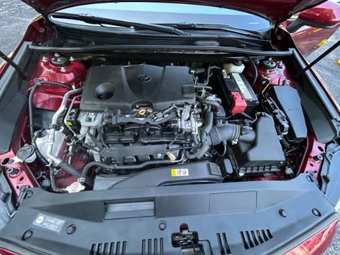 Used 2019 Toyota Camry LE image 42