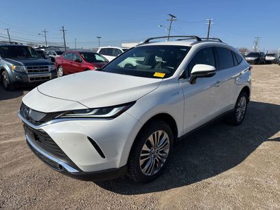 Used 2021 Toyota Venza XLE w/ Softex Package