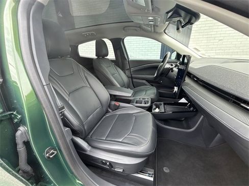 Used 2025 Ford Mustang Mach-E Premium image 28