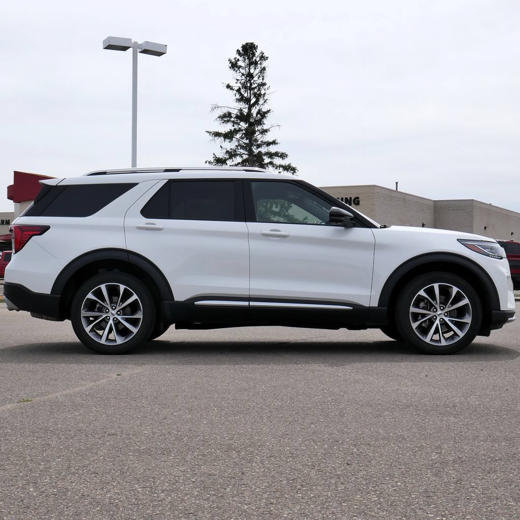 Used 2025 Ford Explorer Platinum w/ Ultimate Package AWD/4WD image 12