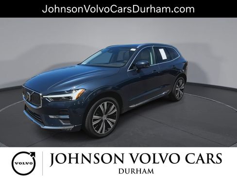 Used 2023 Volvo XC60 B5 Plus w/ Climate Package AWD/4WD image 4