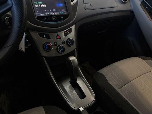 Used 2015 Chevrolet Trax LT w/ LPO, Protection Package FWD image 30