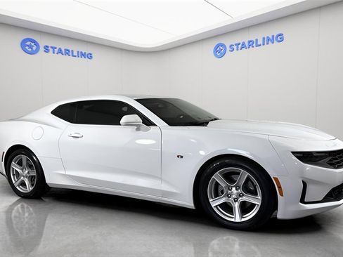 Used 2022 Chevrolet Camaro LT image 12