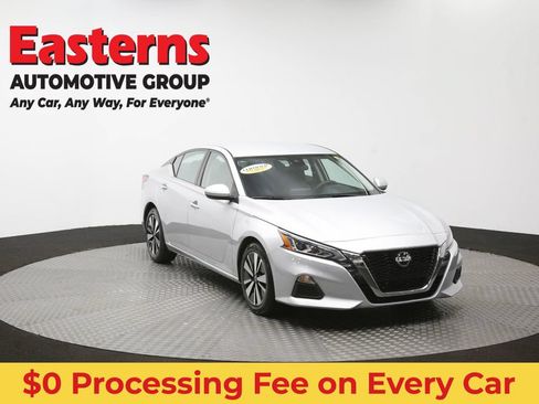 Used 2022 Nissan Altima 2.5 SV FWD image 50