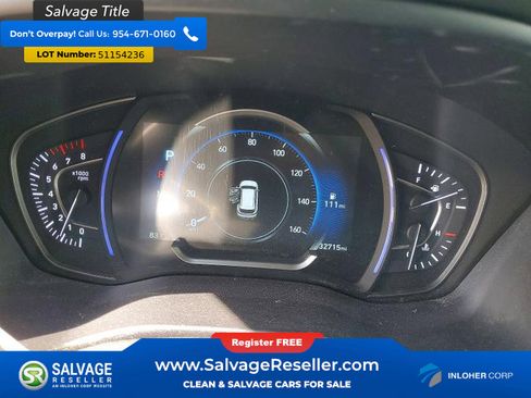 Used 2019 Hyundai Santa Fe SEL AWD/4WD image 12