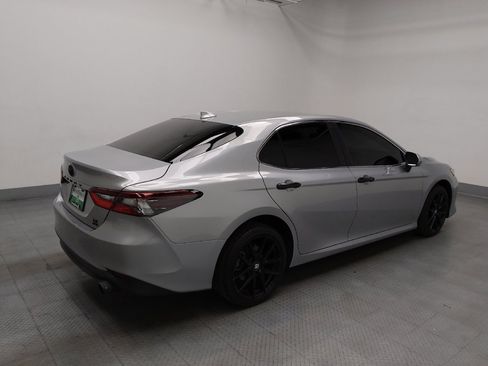 Used 2022 Toyota Camry LE w/ Cold Weather Package image 10