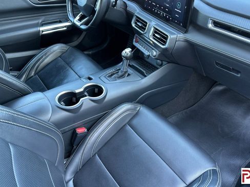 Used 2024 Ford Mustang Premium image 20