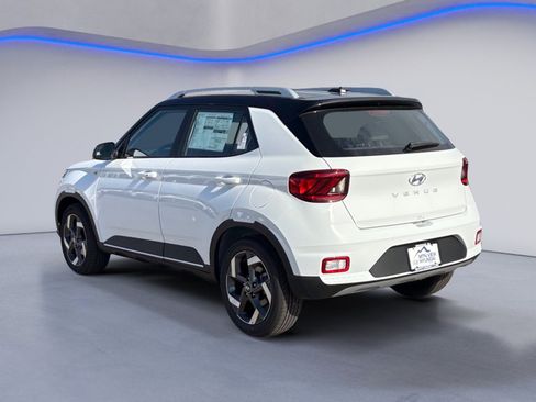 New 2026 Hyundai Venue SEL FWD image 3