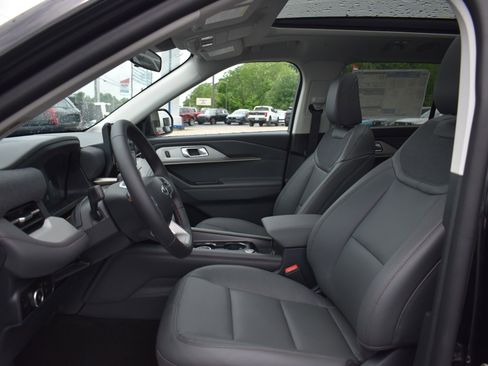 New 2026 Ford Explorer Active w/ Active Comfort Package AWD/4WD image 21