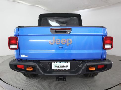 Used 2021 Jeep Gladiator Mojave AWD/4WD image 8