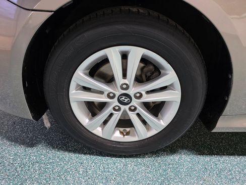 Used 2014 Hyundai Sonata GLS w/ Popular Equipment Group 2 image 12