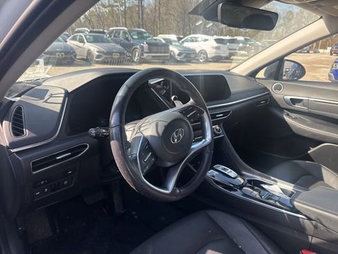 Used 2023 Hyundai Sonata Limited w/ Preferred Accessory Package image 12