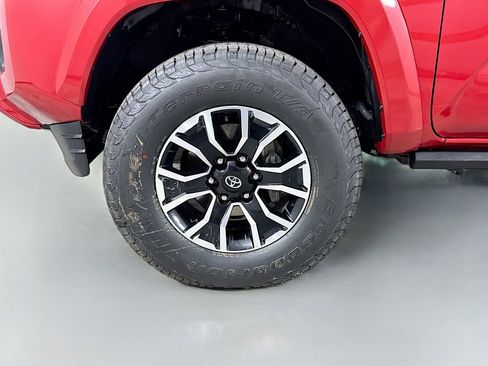 Certified 2021 Toyota Tacoma TRD Sport image 28