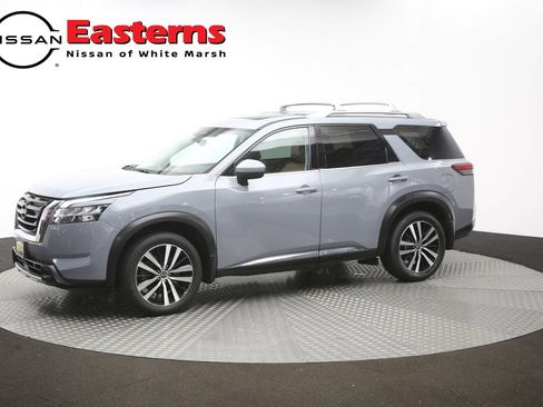 Used 2023 Nissan Pathfinder Platinum w/ Cargo Package AWD/4WD image 56