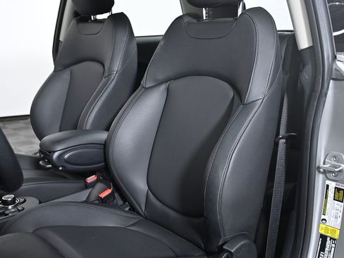 Certified 2024 MINI Cooper SE image 27