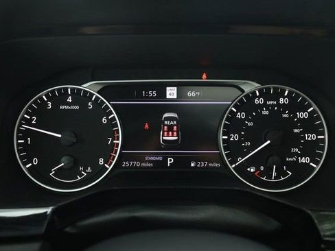 Certified 2025 Nissan Pathfinder SL w/ SL Premium Package FWD image 14