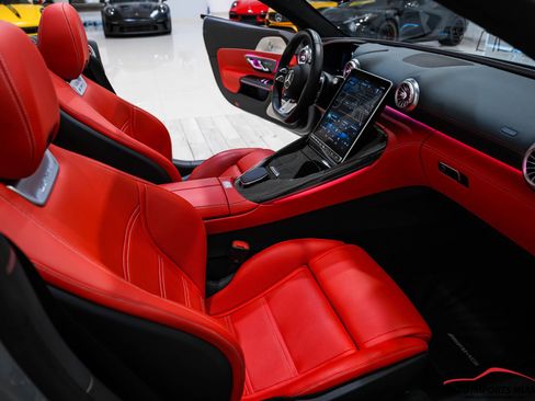 Used 2022 Mercedes-Benz SL 63 AMG 4MATIC w/ AMG Aerodynamic Package image 60