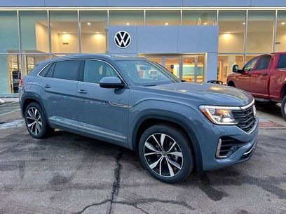New 2026 Volkswagen Atlas Cross Sport SEL Premium R-Line