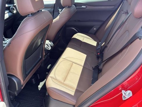 Used 2023 Alfa Romeo Stelvio Ti AWD/4WD image 12