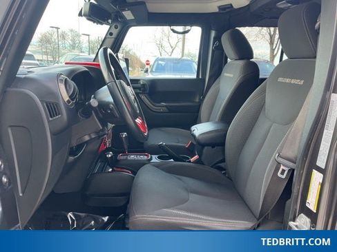 Used 2018 Jeep Wrangler Unlimited Sport image 21