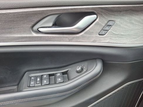 Used 2021 Jeep Grand Cherokee L Limited image 28