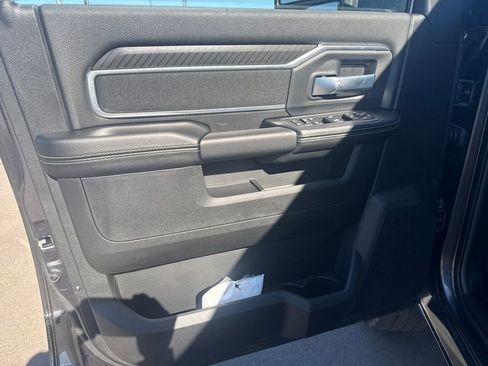 New 2026 RAM 2500 Big Horn AWD/4WD image 11