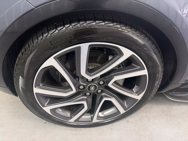 Certified 2025 Land Rover Discovery Dynamic SE AWD/4WD image 26
