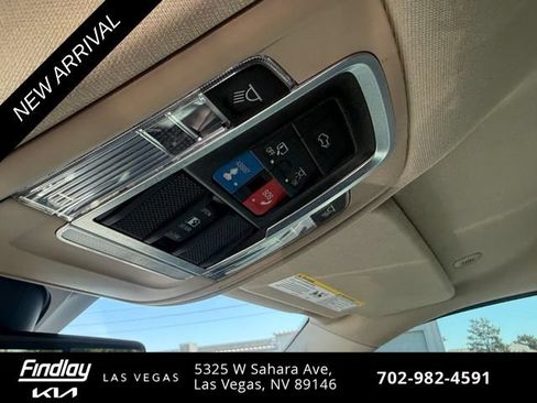 Used 2019 RAM 1500 Laramie AWD/4WD image 10