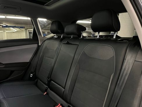 Used 2023 Volkswagen Taos SE w/ Panoramic Sunroof Package AWD/4WD image 22