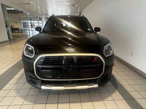 Used 2025 MINI Cooper Countryman S w/ Comfort Package Max AWD/4WD image 2