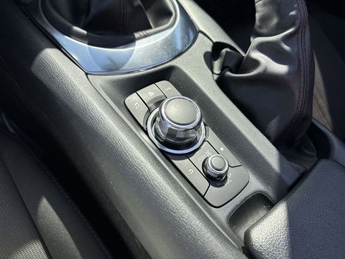 Used 2017 MAZDA MX-5 Miata RF Club image 51