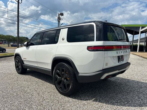 Used 2024 Rivian R1S Adventure AWD/4WD image 3