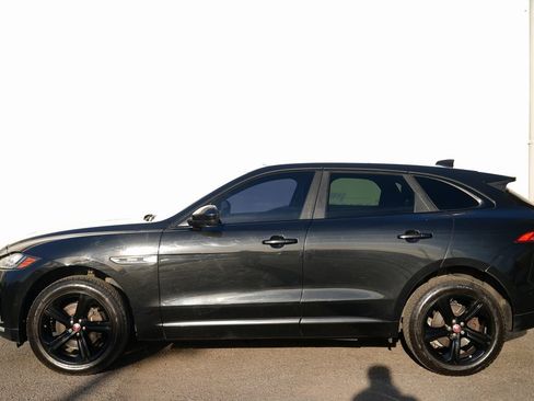 Used 2017 Jaguar F-PACE R-Sport image 8