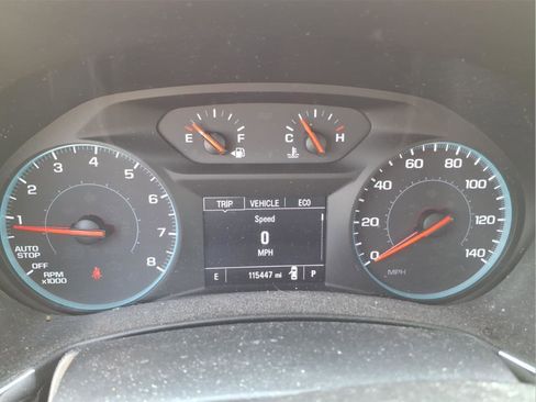 Used 2018 Chevrolet Equinox LT FWD image 17