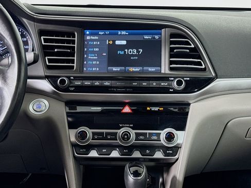 Used 2020 Hyundai Elantra Limited w/ Ultimate Package 03 FWD image 10