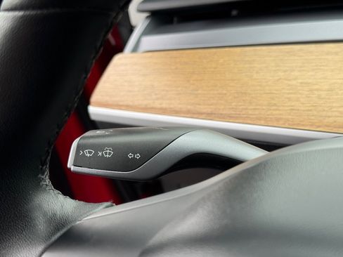 Used 2020 Tesla Model 3 Standard Range Plus image 31