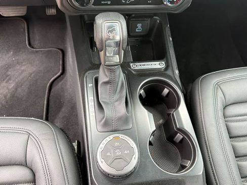 Used 2025 Ford Bronco 4-Door image 30