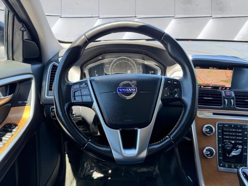 Used 2017 Volvo XC60 T5 Inscription w/ Advanced Package AWD/4WD image 17