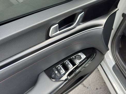 Used 2024 Kia K5 GT image 11