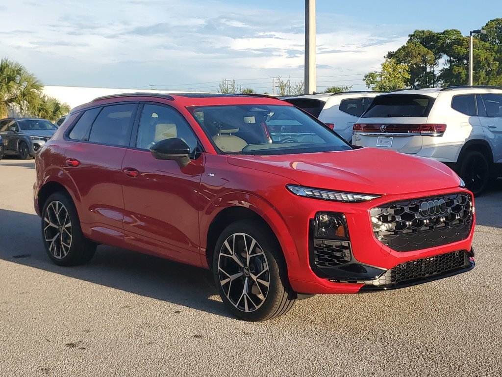 New 2026 Audi Q3 quattro 2.0T AWD/4WD image 2